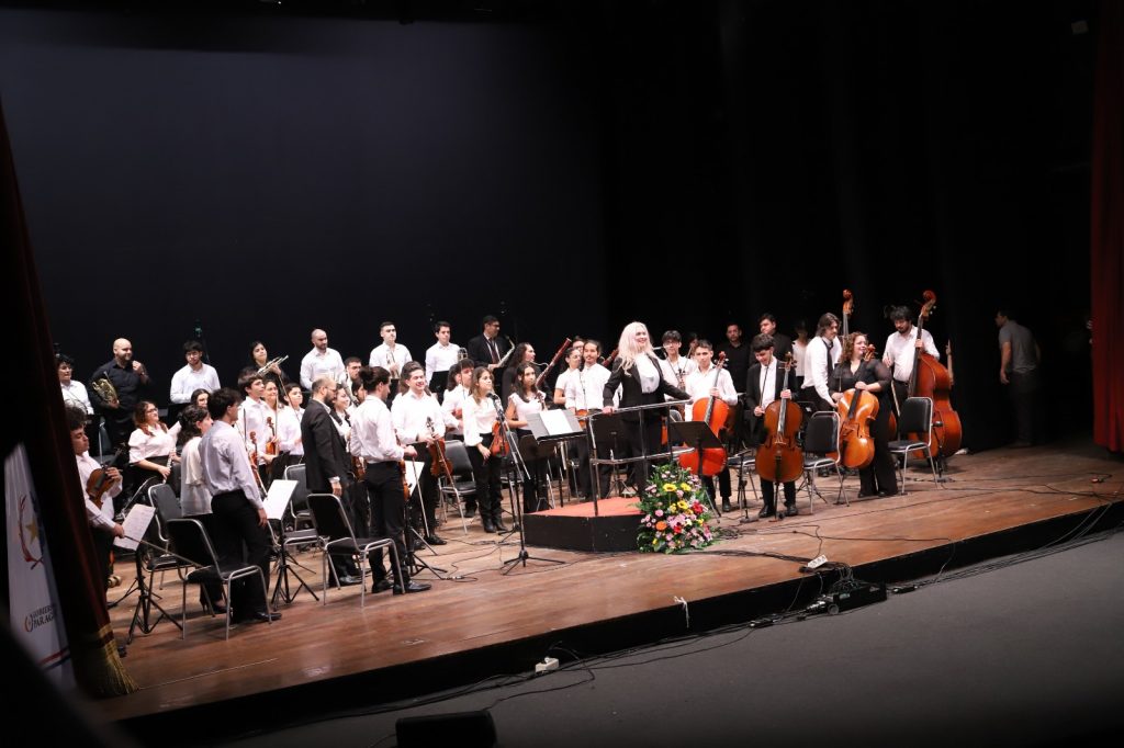 Imponente Concierto de Apertura del ISNAMU en el Teatro Municipal